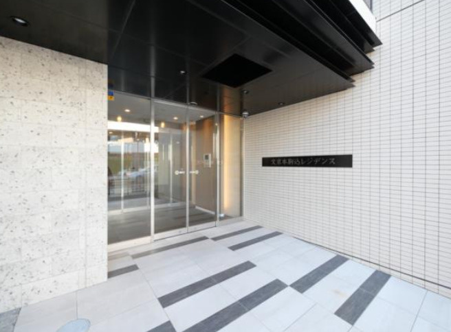 文京本駒込レジデンスのエントランス