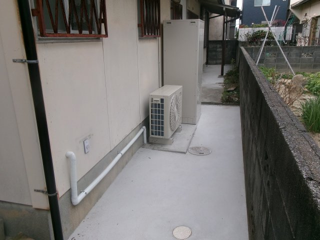衣川貸家の庭