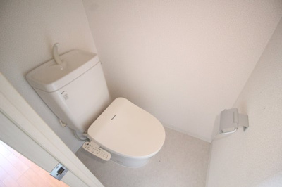 【トイレ】 | ファイブコート阪南町 | 温水洗浄便座付き