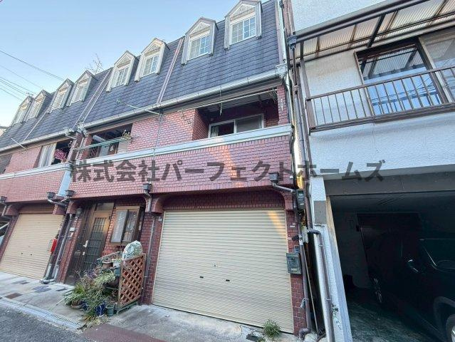 上神田2丁目テラスハウス　賃貸の玄関|ゆったりとした玄関です
