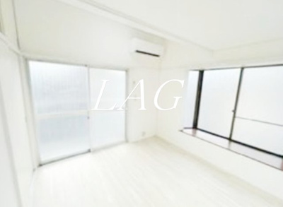 【居間・リビング】 | ウエストキャビン | 洋室のお部屋です。