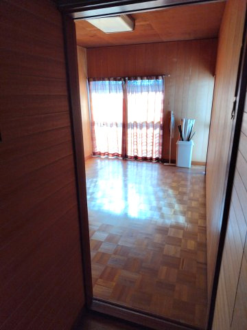 ６６２４９　岐阜市御望中古戸建ての洋室