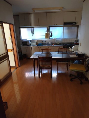 ６６２４９　岐阜市御望中古戸建てのキッチン