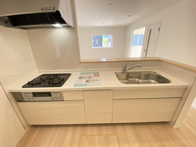 『八王子市新築戸建て』八王子市元八王子町2-816【仲介手数料無料】　４６期のキッチン|～仲介手数料無料☆八王子ひなた不動産～　八王子市元八王子町　新築戸建て