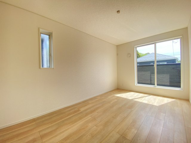 『八王子市新築戸建て』八王子市元八王子町2-816【仲介手数料無料】　４６期の洋室|～仲介手数料無料☆八王子ひなた不動産～　八王子市元八王子町　新築戸建て