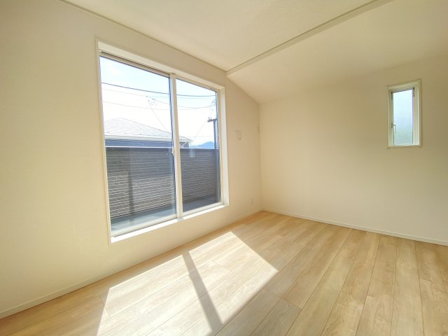 『八王子市新築戸建て』八王子市元八王子町2-816【仲介手数料無料】　４６期の洋室|～仲介手数料無料☆八王子ひなた不動産～　八王子市元八王子町　新築戸建て