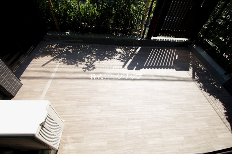 Le'a横濱関内弐番館のバルコニー