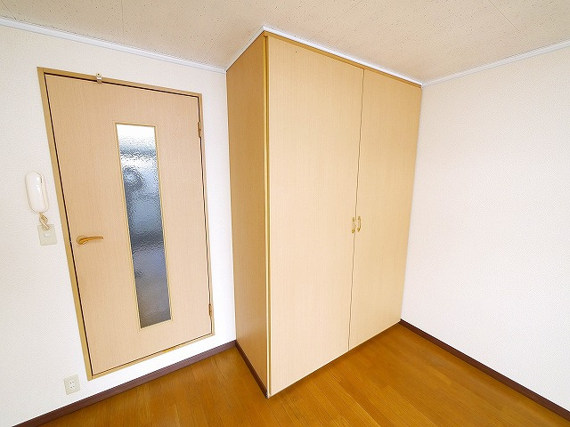 レオパレスエスパールビラの収納|専用の収納スペースです