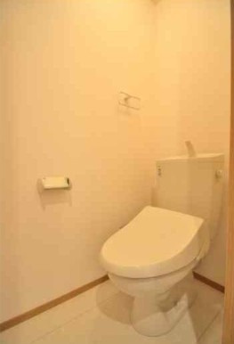 【トイレ】 | CELESTA takane | 温水洗浄便座。