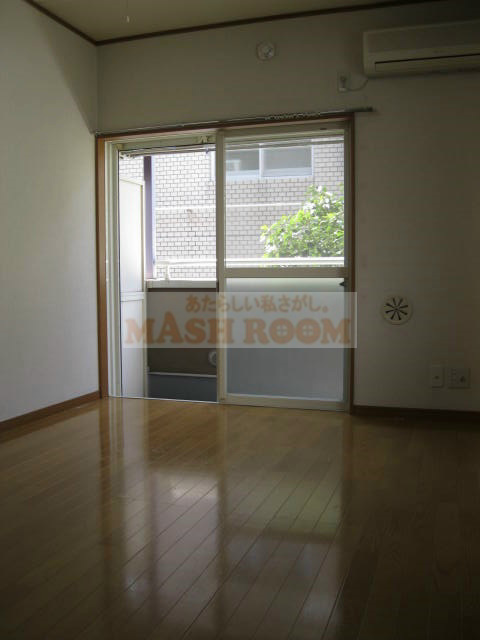 パークサイドハイツの居間・リビング