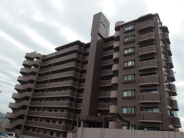 シャトー岡崎Ⅲの外観