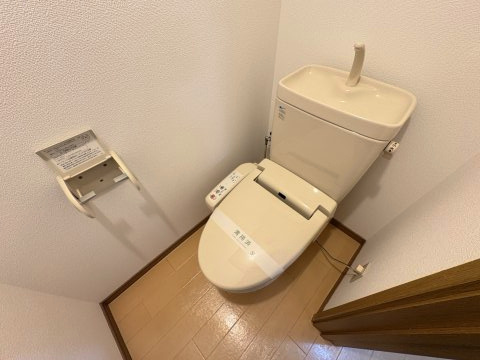ヨーロピアンシャレ―芝Bのトイレ