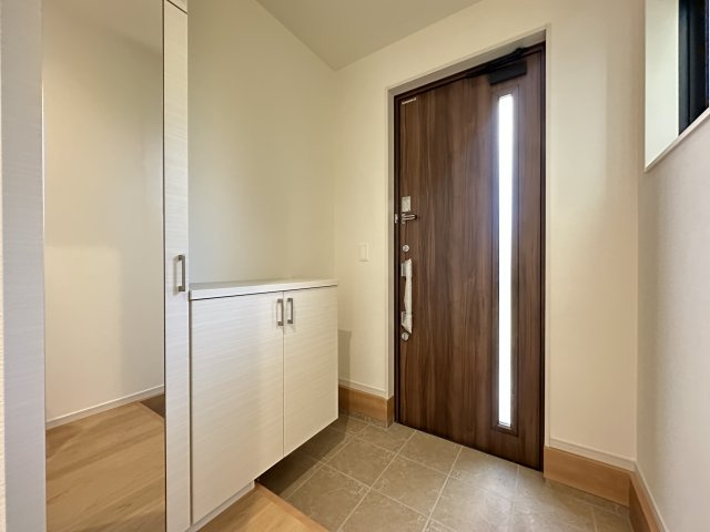 神戸市垂水区星が丘２丁目新築戸建の玄関