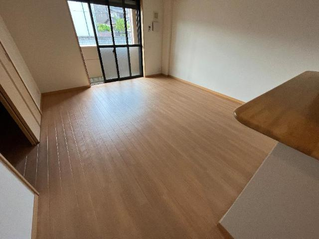 加古川市野口町野口のアパートの内装|リビング