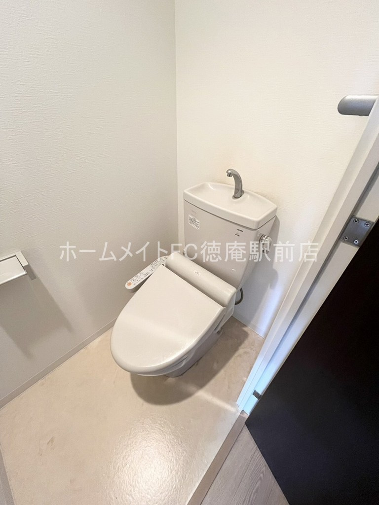 大阪市城東区鴫野西１丁目の賃貸マンションのトイレ