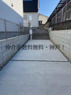 【駐車場】 | 明石市太寺天王町　新築戸建3号棟　仲介手数料無料！ | カースペースがあります