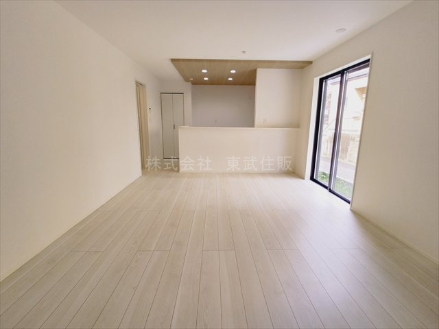 【居間・リビング】の画像