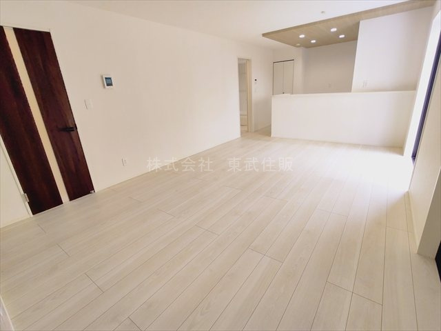 【居間・リビング】の画像