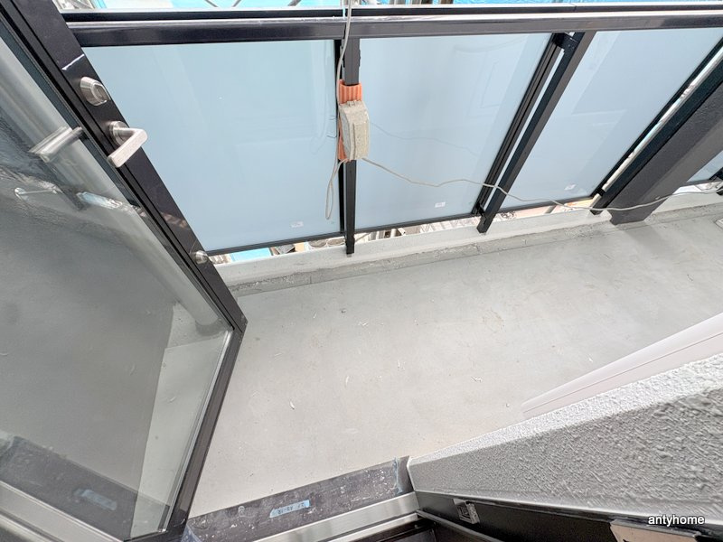 ナットレジデンス都島本通　仲介手数料無料のバルコニー