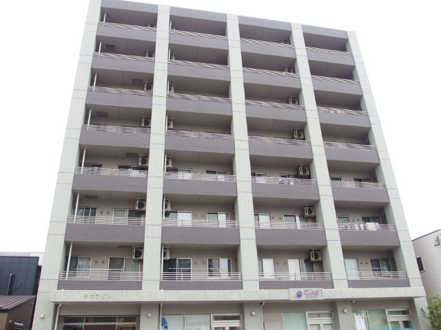 タカラビルの外観
