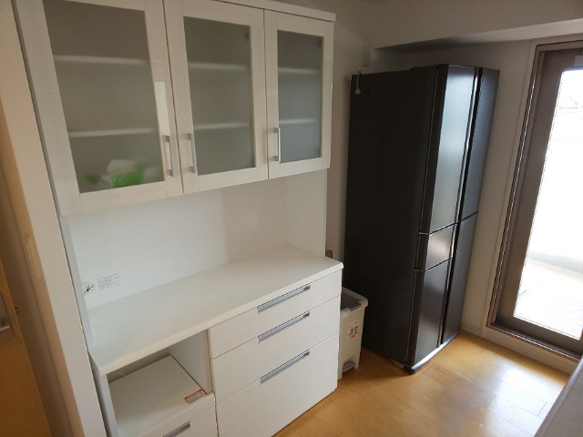 BELISTA岡崎戸崎のその他|残置（キッチンボード・冷蔵庫）