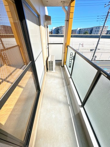 Ｏｒａｎｇｅハイツのバルコニー|外からの目が気にならないバルコニーで洗濯物が干せます