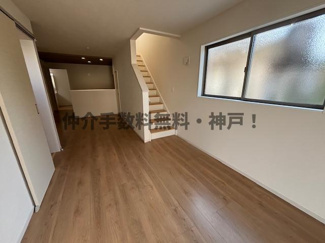 【居間・リビング】 | 明石市太寺天王町　新築戸建2号棟　仲介手数料無料！ | 使いやすいリビングです