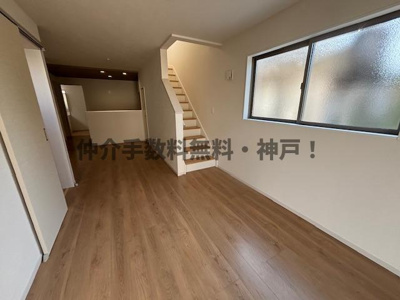 【居間・リビング】 | 明石市太寺天王町　新築戸建2号棟　仲介手数料無料！ | 使いやすいリビングです