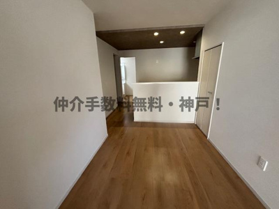 【居間・リビング】 | 明石市太寺天王町　新築戸建2号棟　仲介手数料無料！ | 居間です