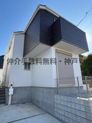 【外観】 | 明石市太寺天王町　新築戸建2号棟　仲介手数料無料！ | きれいな外観です