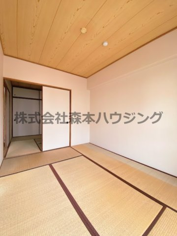 【和室】 | 　ヴィラージュ私市 | ※同タイプ別室の写真となります。
　設備内容など相違がある場合あくまで現状優先となります。