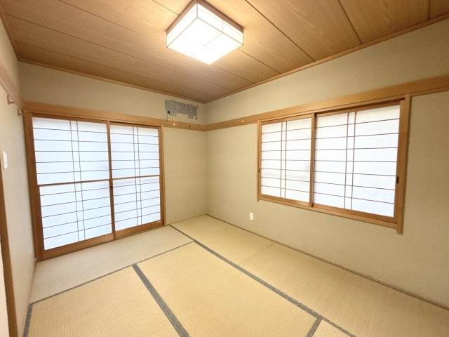 知多市八幡里の前戸建の和室