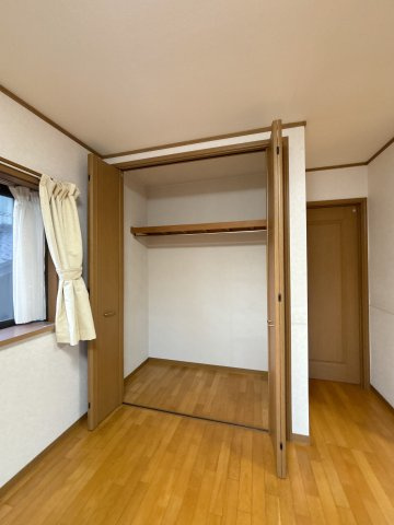 知多市八幡里の前戸建の収納