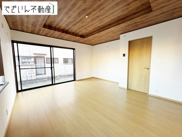 【居間・リビング】 | 東松山市西本宿　中古住宅   | 現地(2025年12月撮影)