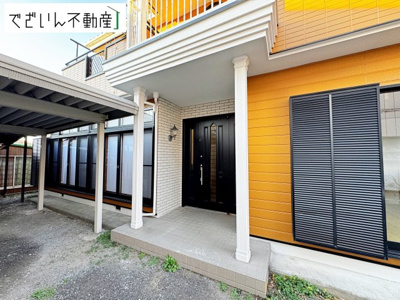 【玄関】 | 東松山市西本宿　中古住宅   | 現地(2025年12月撮影)