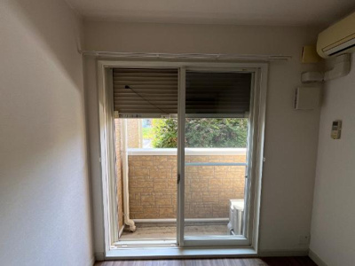 【バルコニー】 | ブレス・コート | シャッター