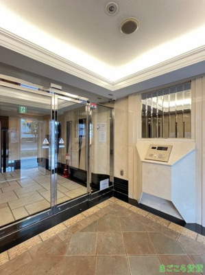 【エントランス】 | プレサンス難波OCAT前