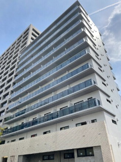 【外観パース】 | 鉄筋コンクリート造のがっちりとした建物。
