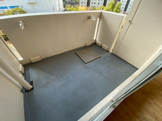 芦屋浜高層（高浜）1号棟のバルコニー