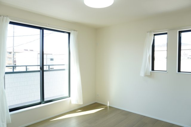 越谷市花田4丁目 新築分譲住宅 全5棟 C号棟の洋室|6.93帖
