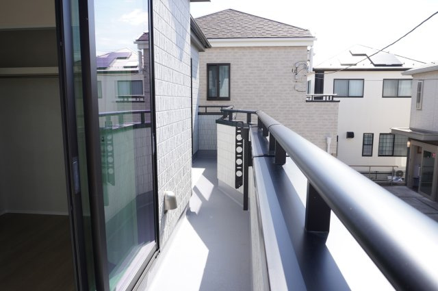 越谷市花田4丁目 新築分譲住宅 全5棟 C号棟のバルコニー