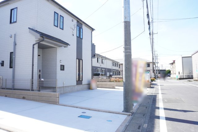 越谷市花田4丁目 新築分譲住宅 全5棟 C号棟の駐車場
