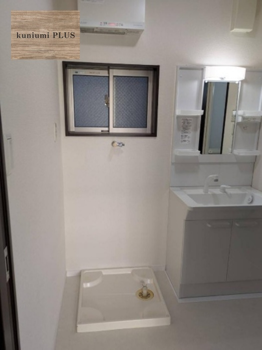 大阪市鶴見区茨田大宮3丁目の独立洗面台