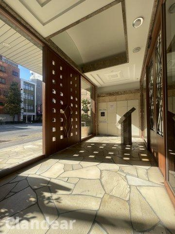 グランドパーク入谷クレアーレのエントランス|ドキドキの新生活も、安心してスタート。ぴったりの住まいを見つけませんか？クランディアが一緒に住まい選びをサポートします‼　まずは、お気軽にお問合せください　＃クランディア