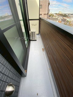 【バルコニー】 | 横浜コリーヌモダン