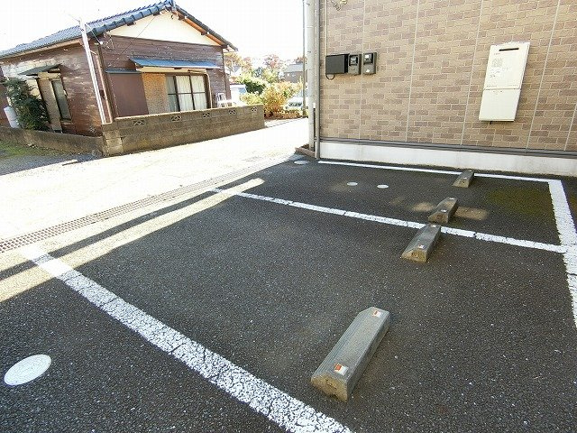 町田タウンハウスAの駐車場