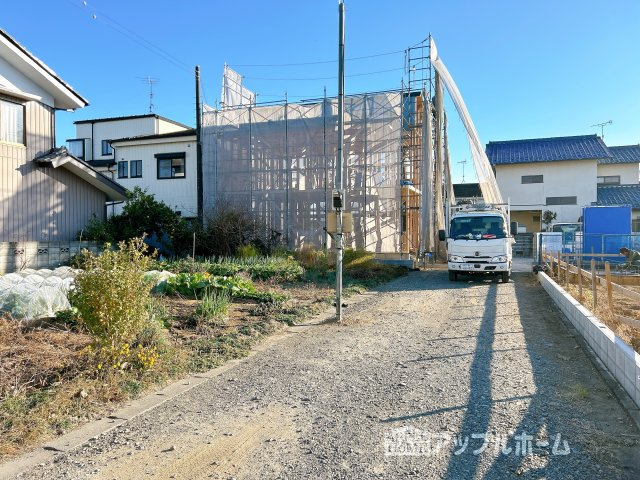 【新築住宅】嵐山町川島第2 全1棟の前面道路含む現地写真