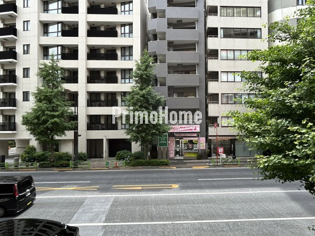 ドルチェ東京・八重洲通りの展望