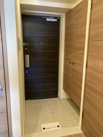 エルフォルテ赤羽西の玄関