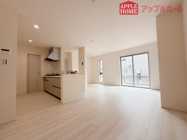 【新築住宅】嵐山町志賀第2 全1棟の前面道路含む現地写真